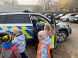 Prohlídka policejního auta 3. a 4. třída