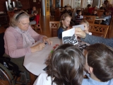 Projekt "Mezi námi" - setkávání dětí MŠ s obyvateli domova seniorů
